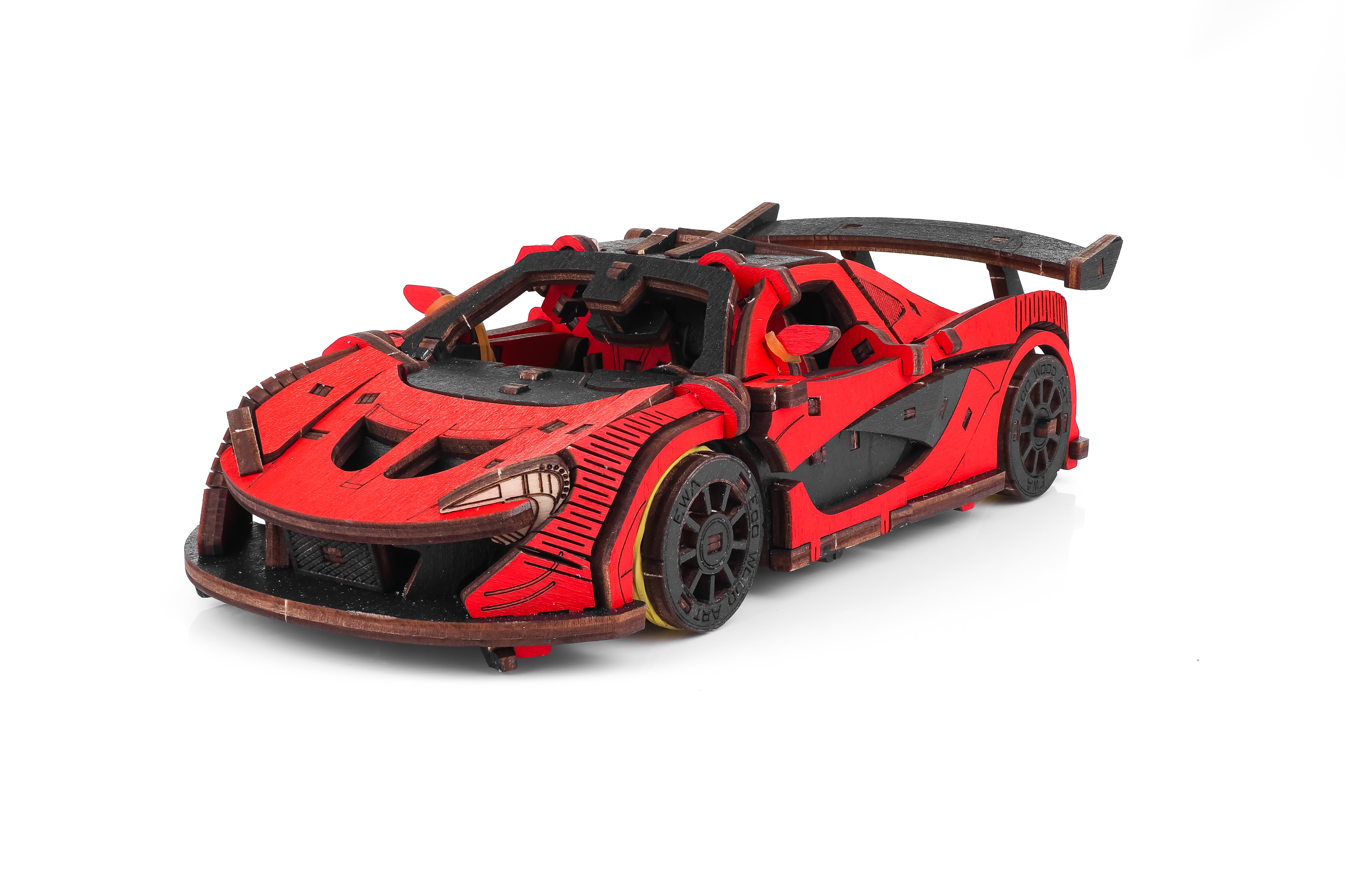 Das 3D-Holzpuzzle „Racing Car rot“ zeigt ein detailreich gestaltetes rotes Rennauto-Modell – ideal für Rennsportfans und Modellbauer, präsentiert auf weißem Hintergrund.