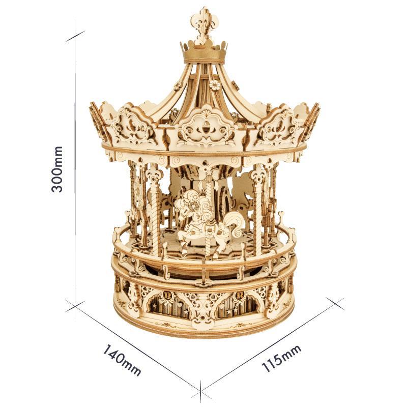 Das 3D-Holzpuzzle „Karussell“ ist beweglich, enthält ein Musikwerk und eignet sich hervorragend als Geschenk oder Bastelprojekt. Maße: 300 mm hoch, Sockel 140 mm x 115 mm.