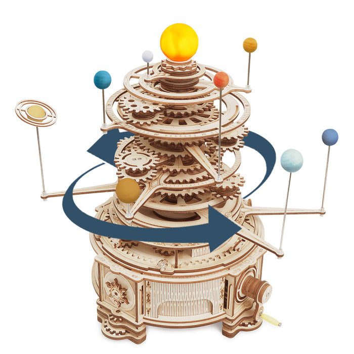 Das 3D-Holzpuzzle „Sonnensystem“ ist ein mechanisches Planetarium-Modell aus Holz mit Planeten, die eine zentrale Sonne umkreisen, und verfügt über Zahnräder und Pfeile – ein kompliziertes Puzzle, perfekt für Weltraum-Enthusiasten.
